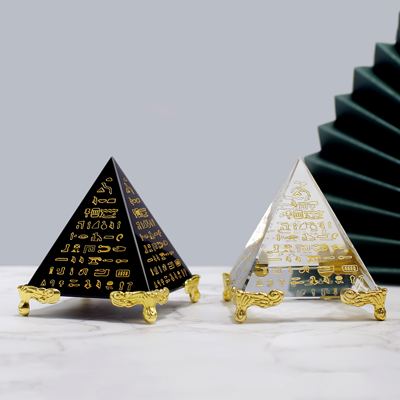 Pyramide d'obsidienne en crist - Paper Weight Crystal avis et prix
